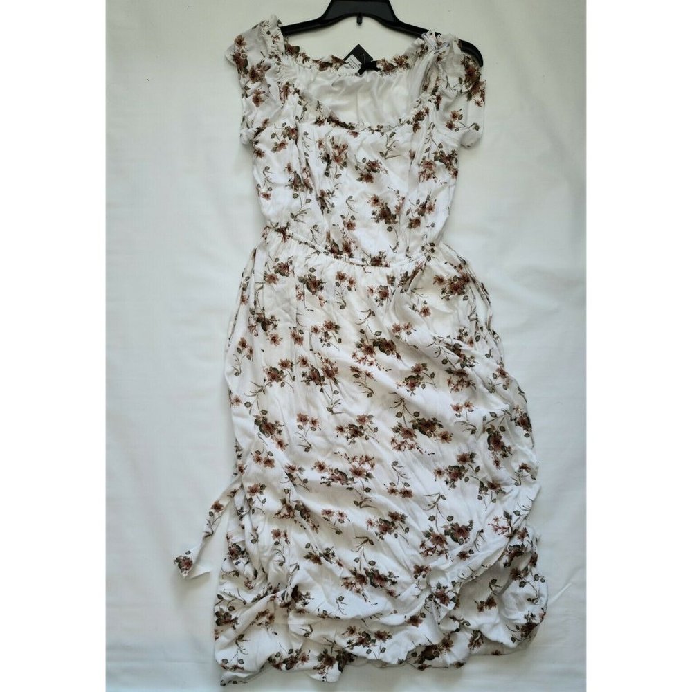 City Chic Women's White Floral Ruffled Maxi Dress